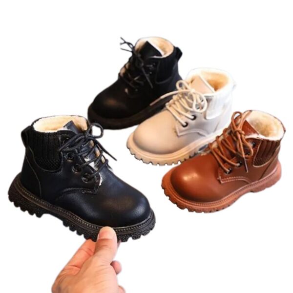 Bota Coturno de Couro Infantil Pelúciada