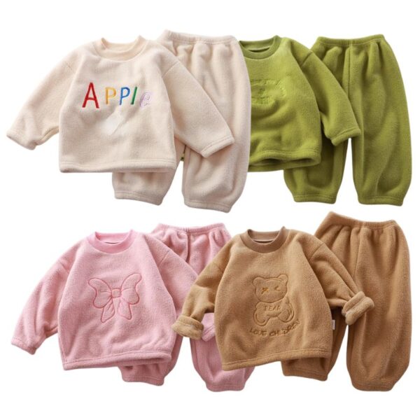 Conjunto Pijama Infantil Peluciado Unissex